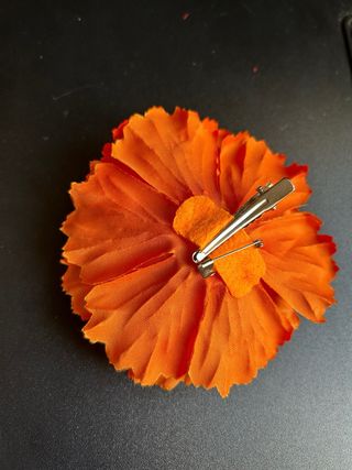 Flor naranja feria para traje de flamenca
