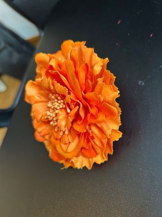 Flor naranja feria para traje de flamenca