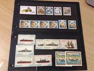 Italia francobolli nuovi piccola raccolta.