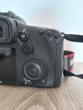 Canon EOS 7D
