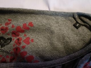 Jersey-camiseta Desigual más regalo bolso