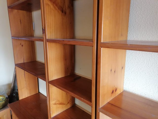 Mueble salón modular, madera, versátil, robusto