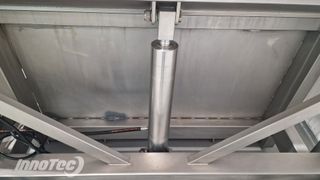 ELEVADOR VOLCADOR DE CONTENEDORES XUCLA