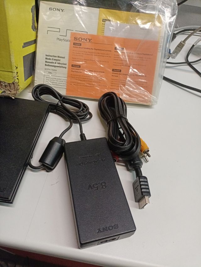 PS2 slim en caja