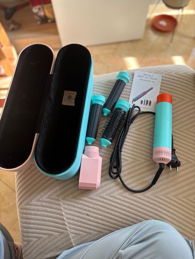 Secador de pelo con accesorios