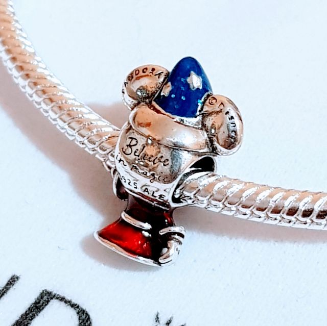Charm plata de ley Mickey mouse aprendiz
