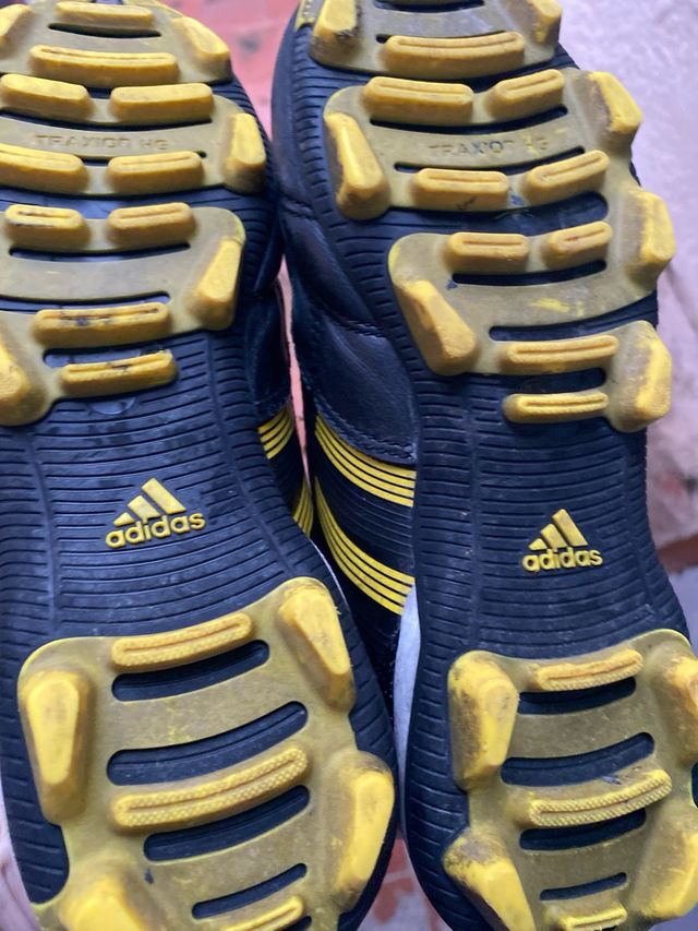 Botas futbol de niño