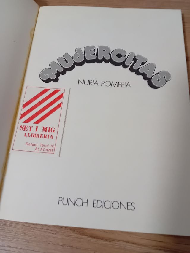 Mujercitas de Nuria Pompeia