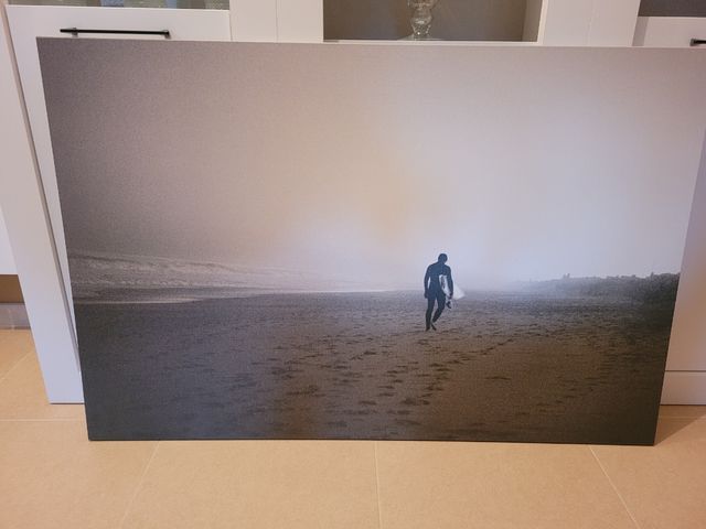 Cuadro Ikea surfista.