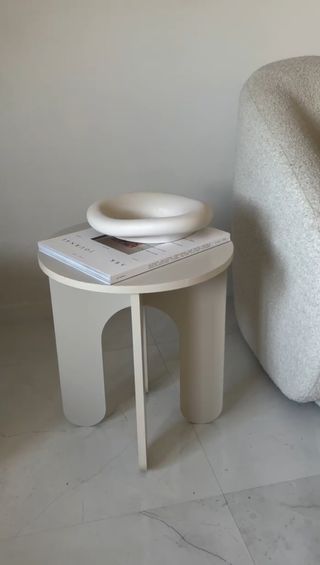 Mesa auxiliar  blanca madera moderna NUEVA Gaudí
