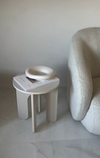 Mesa auxiliar  blanca madera moderna NUEVA Gaudí