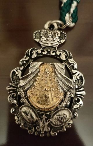 MEDALLAS VIRGEN DEL ROCÍO 96-100