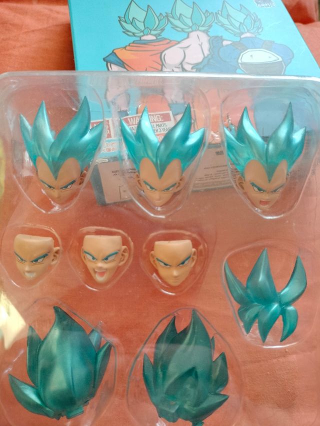 Set de caras para Goku y Vegeta
