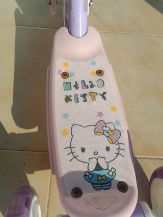 Patinete HELLO KITTY