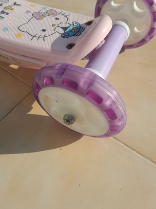 Patinete HELLO KITTY