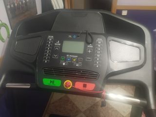 Vedo cinta de correr y andar