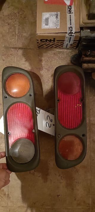 Pilotos traseros terrano2