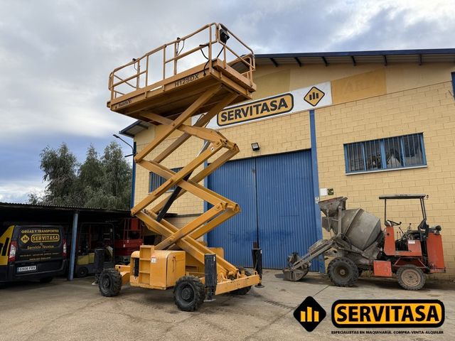 PLATAFORMA ELEVADORA DIÉSEL HAULOTTE H12 SDX