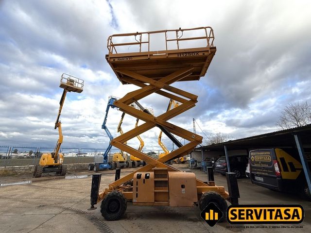 PLATAFORMA ELEVADORA DIÉSEL HAULOTTE H12 SDX
