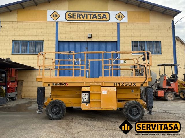 PLATAFORMA ELEVADORA DIÉSEL HAULOTTE H12 SDX