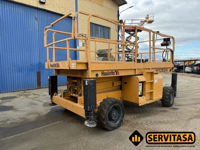 PLATAFORMA ELEVADORA DIÉSEL HAULOTTE H12 SDX