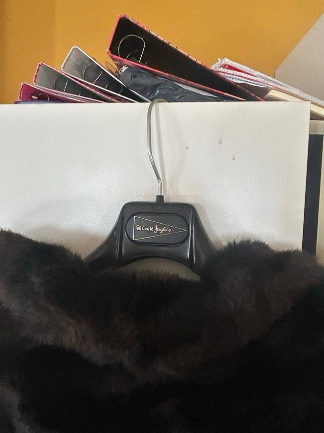 Abrigo de piel de zorro.  o de oso.Aurentico