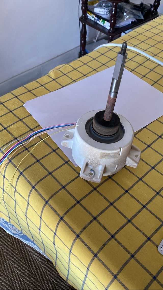 Motor ventilador unidad exterior Mitsubishi