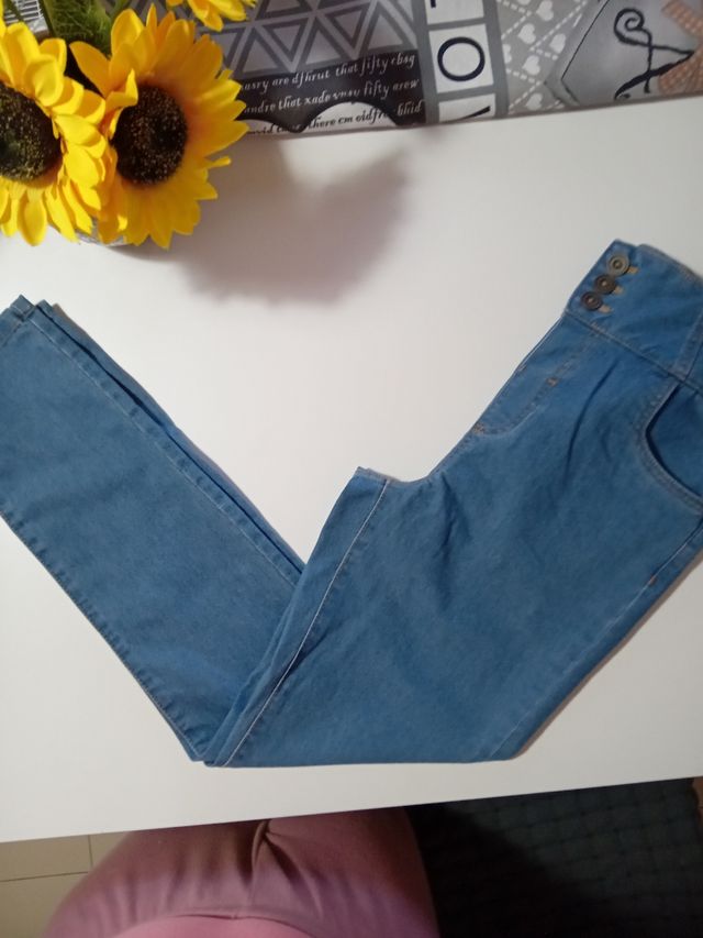 Jeans vita alta taglia M elasticizzato