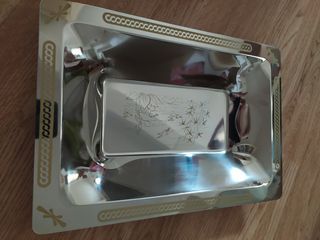 Vassoio di buone dimensioni