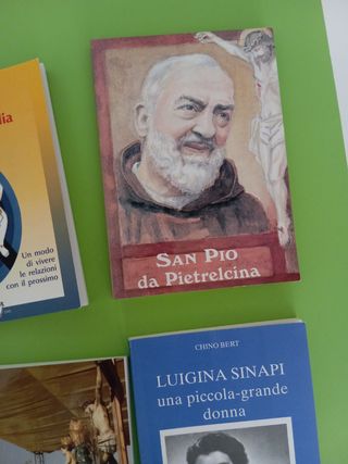 Set 6 oggetti religiosi