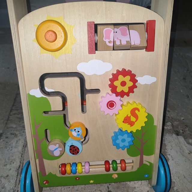 Andador madera Montessori 