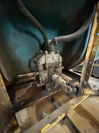 Carro de herbicida matabi