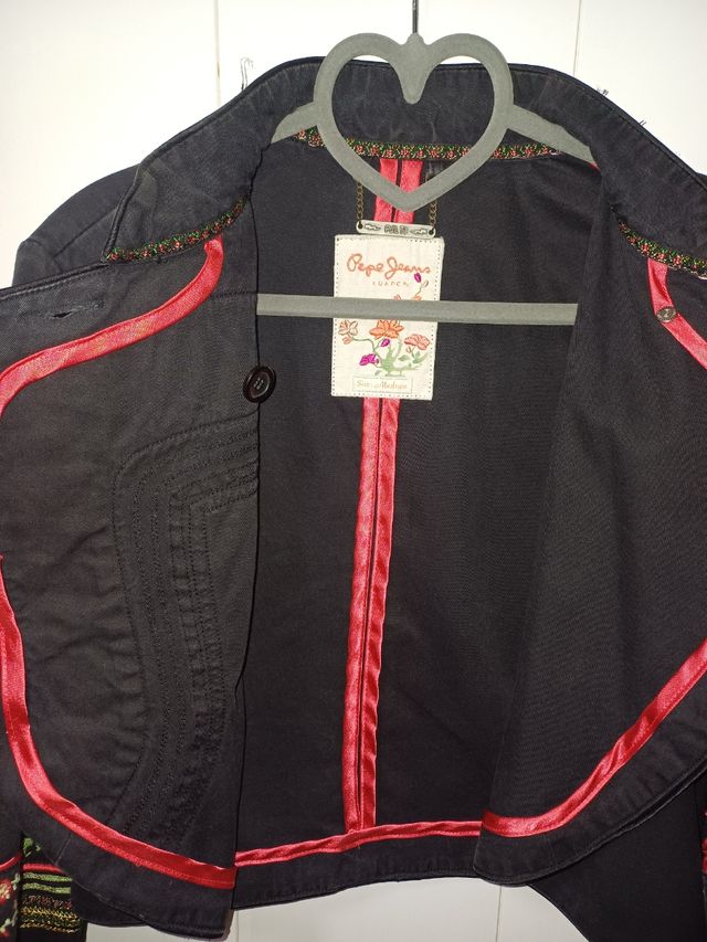 Chaqueta torera bordada Pepe Jeans