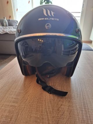 Casco de moto de diseño