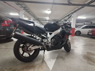 Honda CBR 900RR 1998
