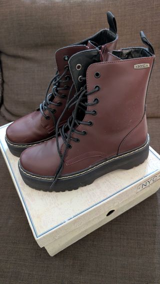 Botas con plataforma militar NYC Talla 37 Burdeos