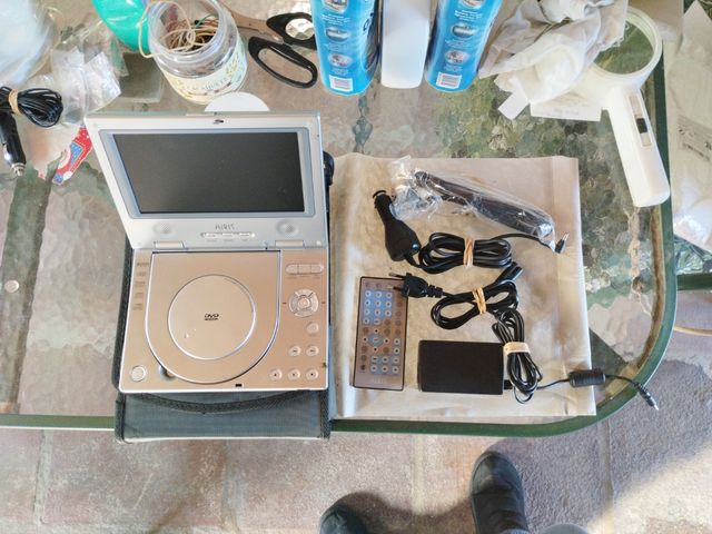 DVD portátil Airis
