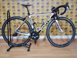 BICICLETA DE CARRETERA FOCUS IZALCO CARBONO