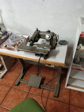 Máquina de coser puntada invisible