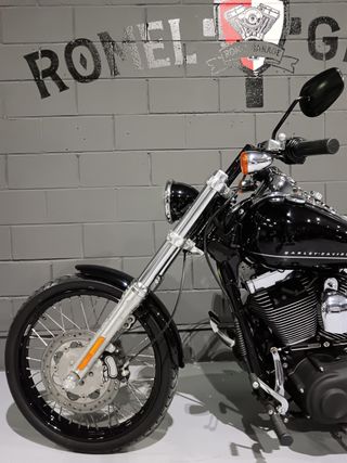 HARLEY-DAVIDSON DYNA WIDE GLIDE