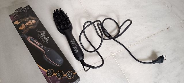 Cepillo alisador Alessandra Ambrosio.