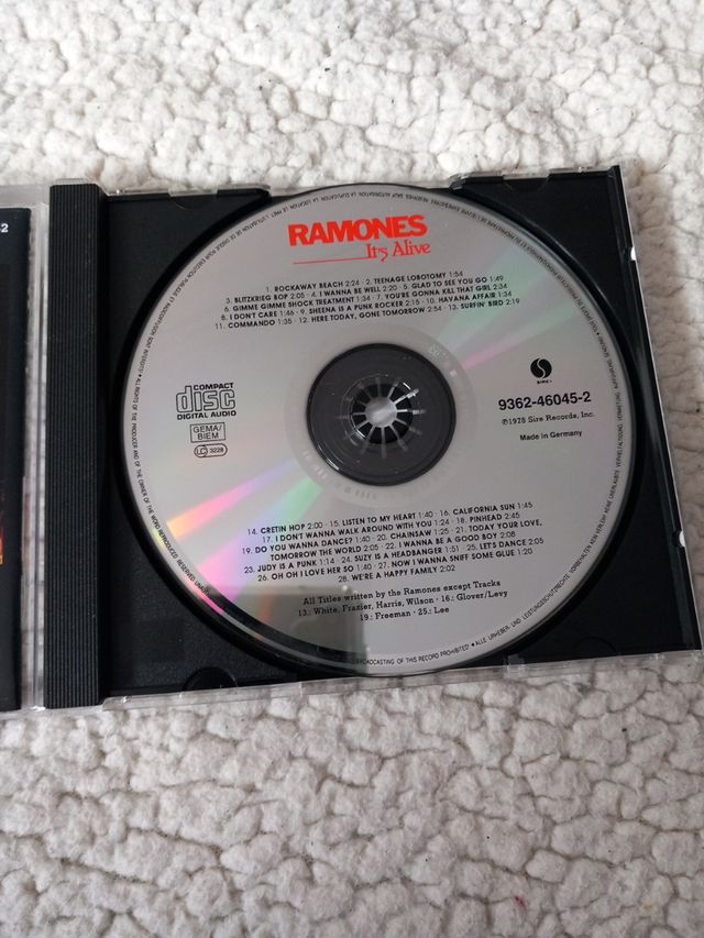 RAMONES its alive ( Cd ) 1990