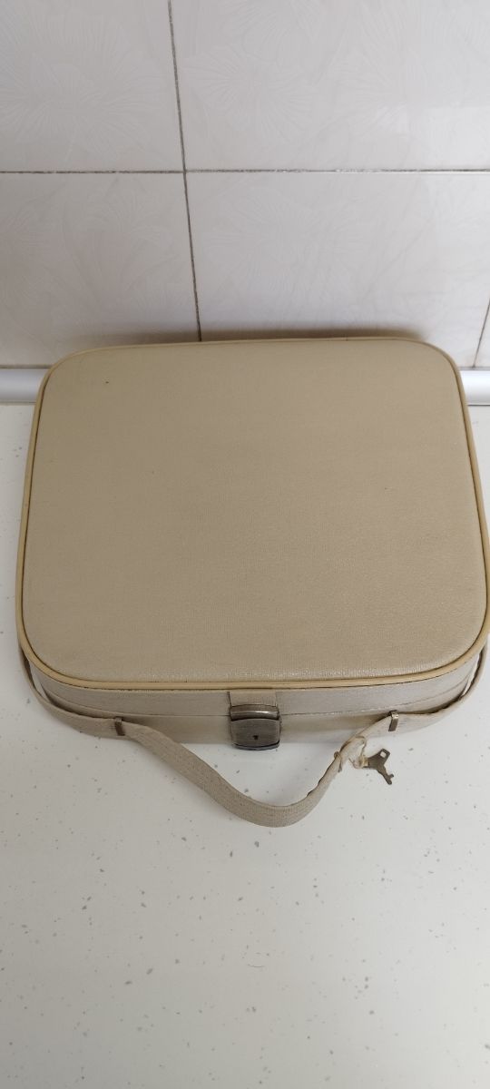 Maquina de escribir consul