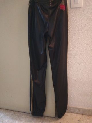 Chándal Adidas negro edición limitada 