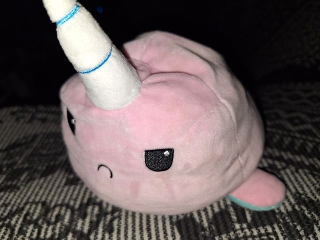 Peluche unicornio ballena azul