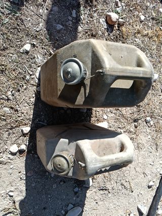 3 Bidones combustible