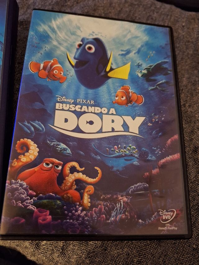 Dos DVD Buscando a Dory y Nemo