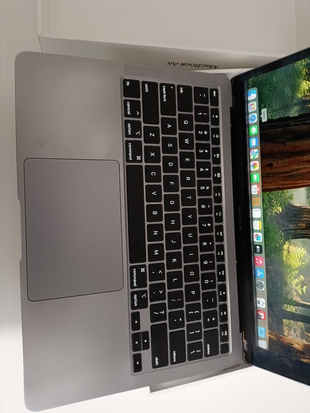 MACBOOK AIR 13 2020