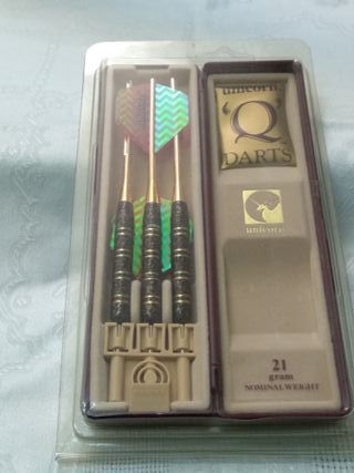 Juego de Dardos con punta de Acero.