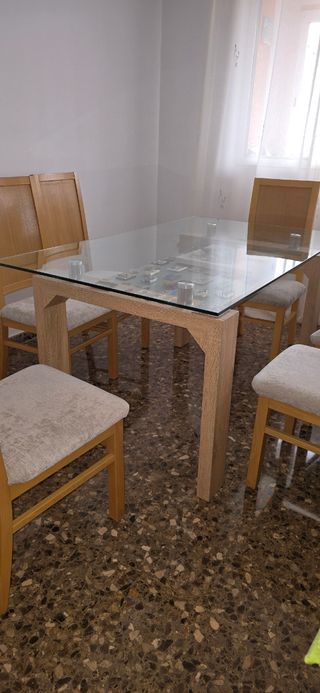 Mesa comedor y 6 sillas